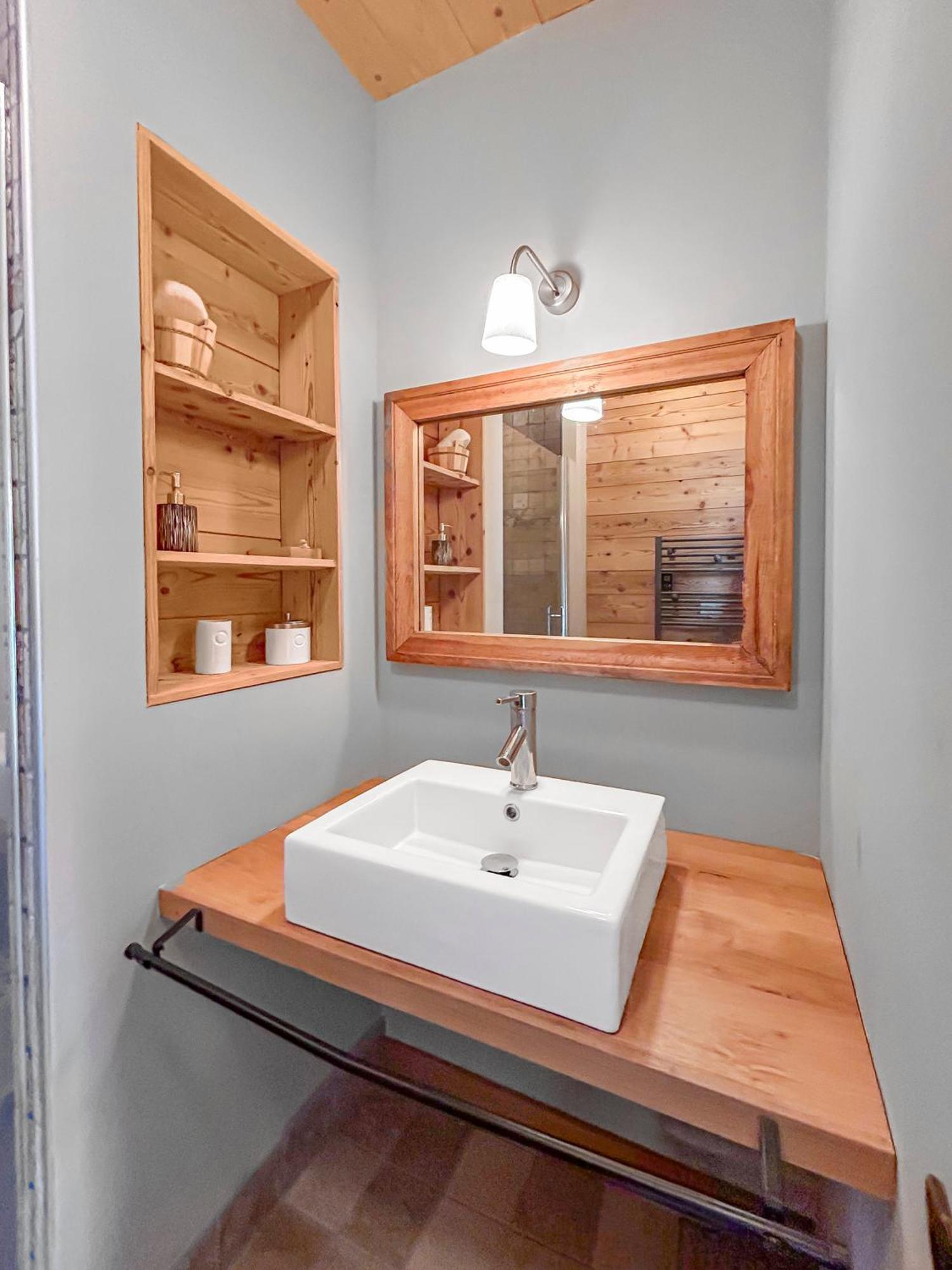 Maison Style 4 Etoiles Avec Jacuzzi- La Serenite De Sailhan Camparan