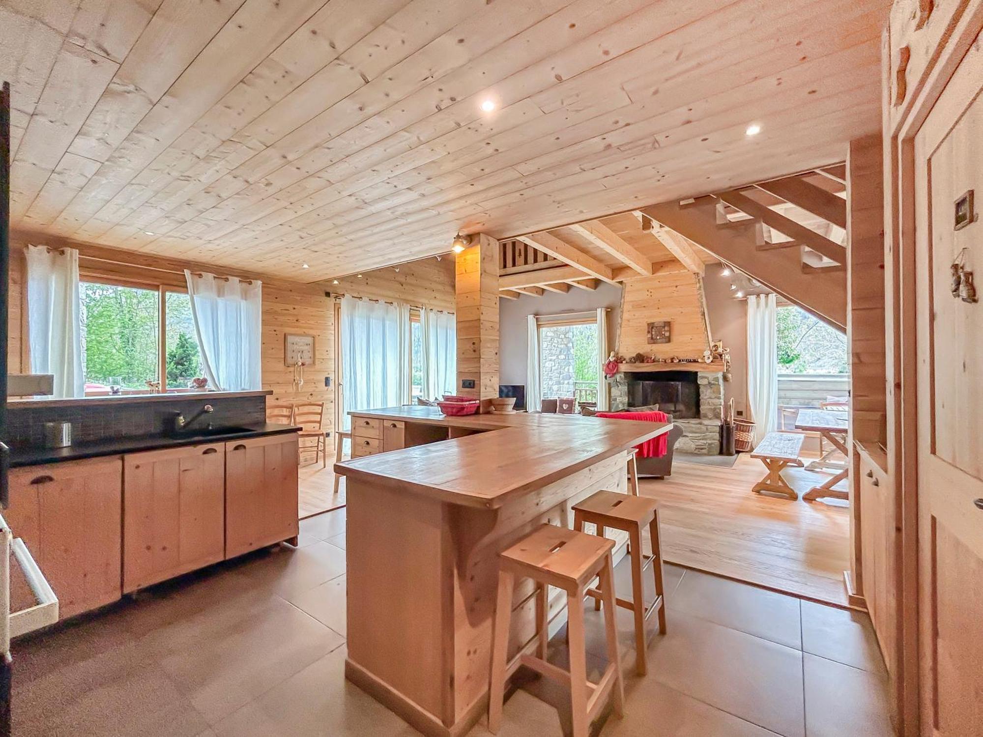 Maison Style 4 Etoiles Avec Jacuzzi- La Serenite De Sailhan Chalet *